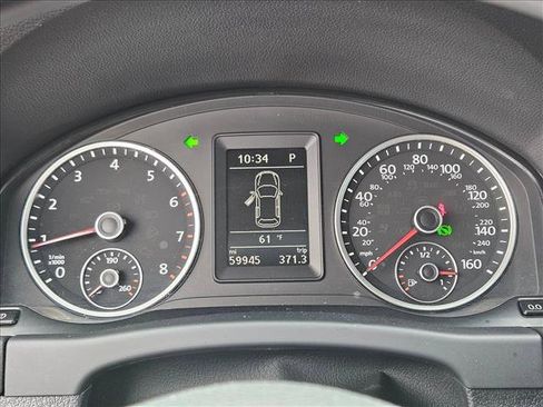 Used 2017 Volkswagen Tiguan S image 10