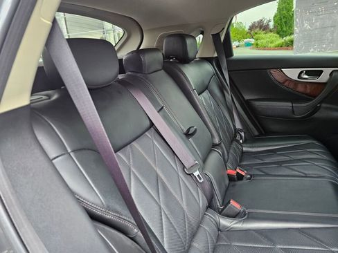Used 2013 INFINITI FX37 AWD w/ Premium Pkg image 17