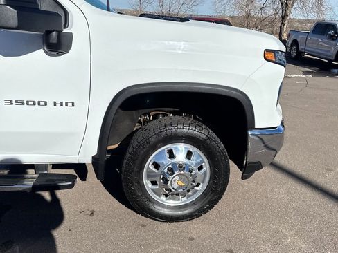 Used 2024 Chevrolet Silverado 3500 LTZ w/ LTZ Convenience Package image 31