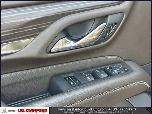 Used 2023 GMC Yukon XL Denali AWD/4WD image 19