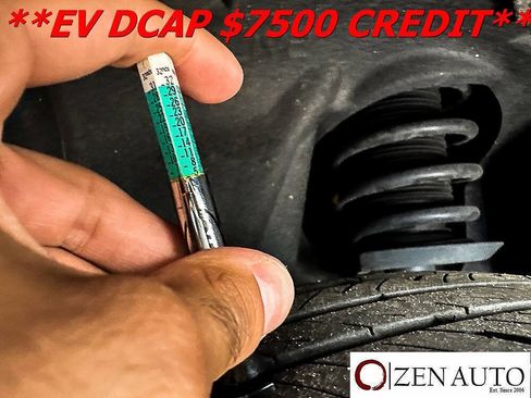 Used 2023 Toyota Mirai w/ Advanced Technology Package RWD image 18