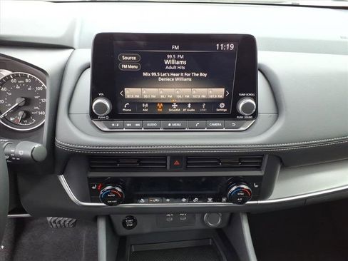 New 2026 Nissan Rogue SV image 9