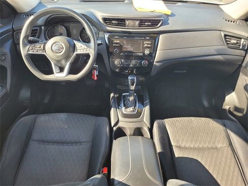 Used 2017 Nissan Rogue S image 16