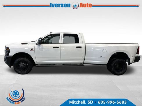 New 2026 RAM 3500 Tradesman image 4