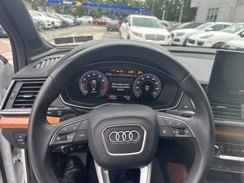 Used 2023 Audi Q5 2.0T Premium Plus w/ Premium Plus Package AWD/4WD image 12