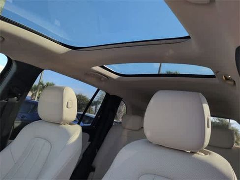 Used 2022 Mercedes-Benz GLB 250 image 19