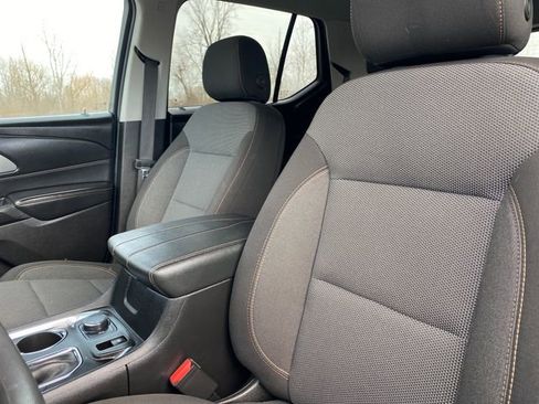 Used 2021 Chevrolet Traverse LS w/ LPO, Floor Liner Package FWD image 13