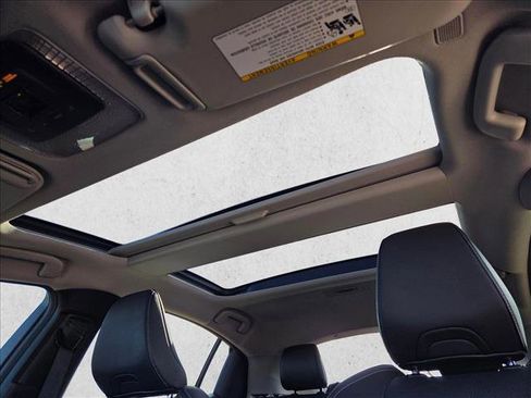 Certified 2025 Toyota Prius image 15