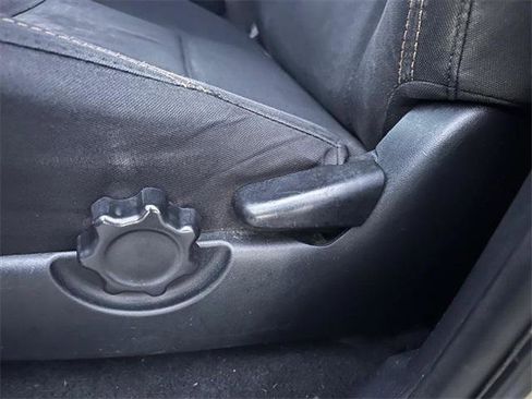 Certified 2017 Toyota Tacoma SR5 w/ Tow Package image 15