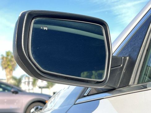 Used 2019 Chevrolet Malibu LT w/ Driver Confidence Package II image 19