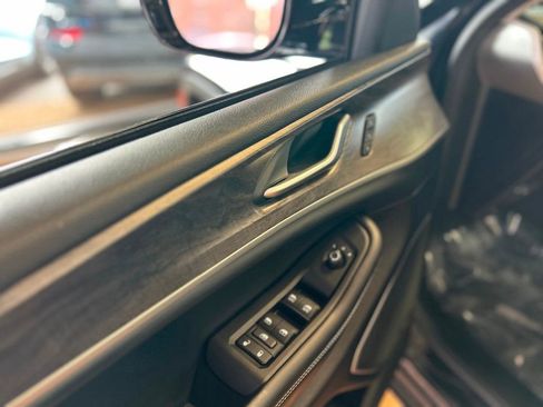 Used 2024 Jeep Grand Cherokee Limited 4xe image 25