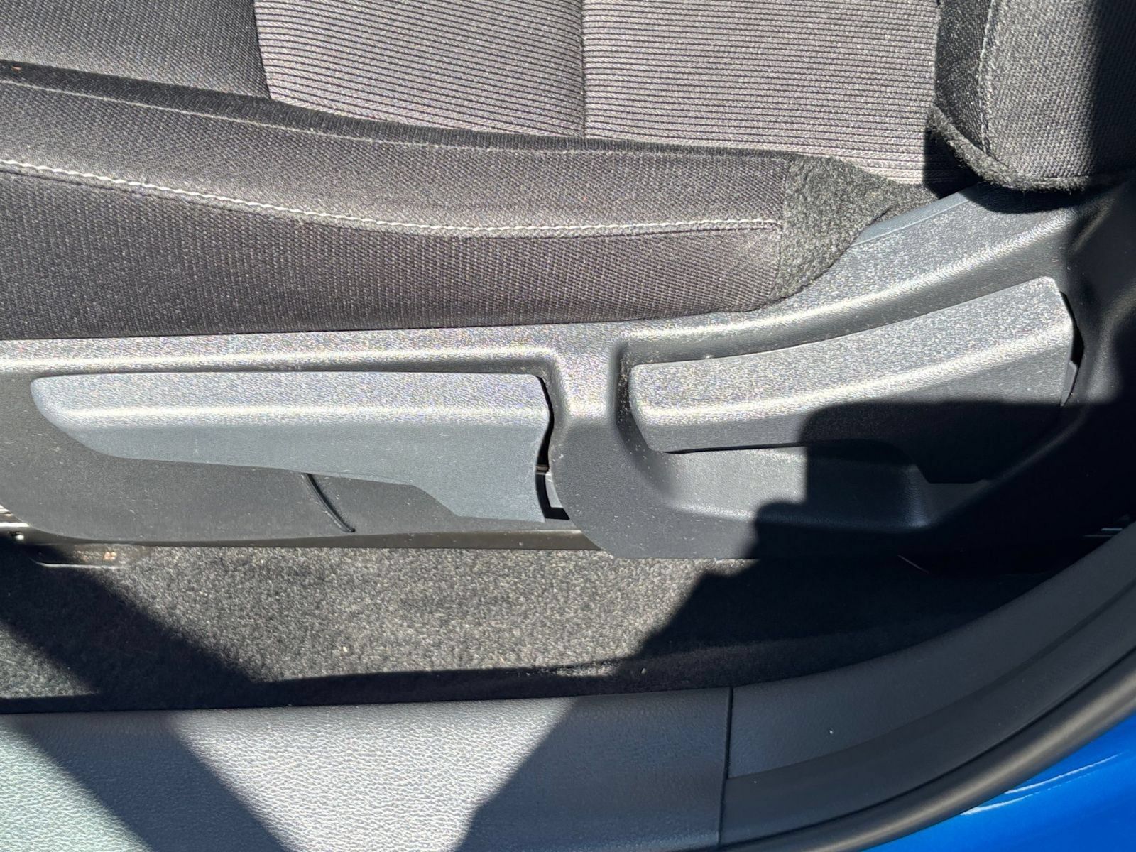 Used 2025 Nissan Sentra SV FWD image 21