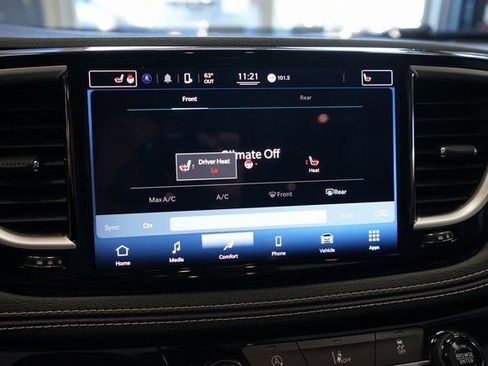 Used 2022 Chrysler Pacifica Touring-L image 36