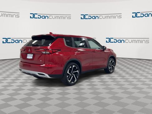 Used 2023 Mitsubishi Outlander SE AWD/4WD image 8