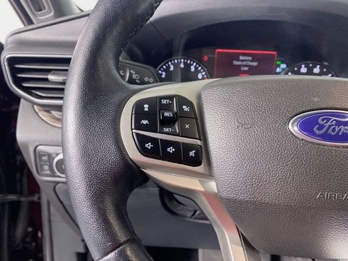 Used 2022 Ford Explorer Limited w/ Hybrid Equipment Group 310A AWD/4WD image 12