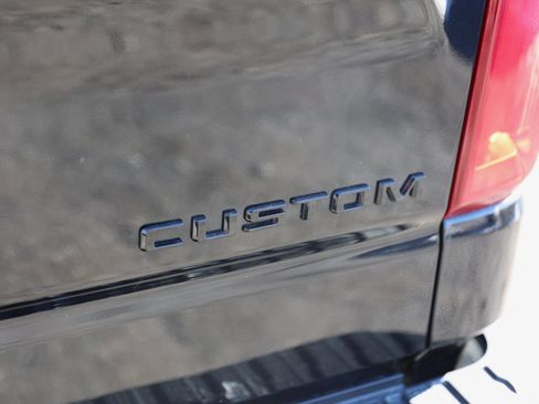 Used 2020 Chevrolet Silverado 1500 Custom Trail Boss w/ Custom Convenience Package image 14