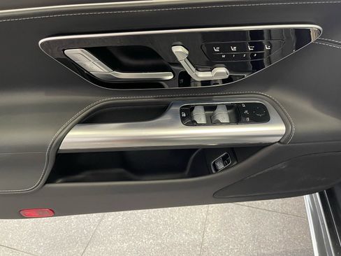 Used 2024 Mercedes-Benz SL 55 AMG 4MATIC image 36