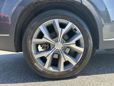 Used 2021 Hyundai Palisade SEL w/ Premium Package image 18