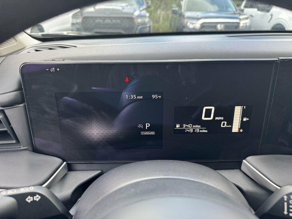Used 2025 Nissan Kicks S FWD image 4
