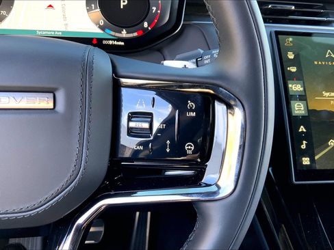 Used 2025 Land Rover Range Rover Sport Dynamic SE image 23