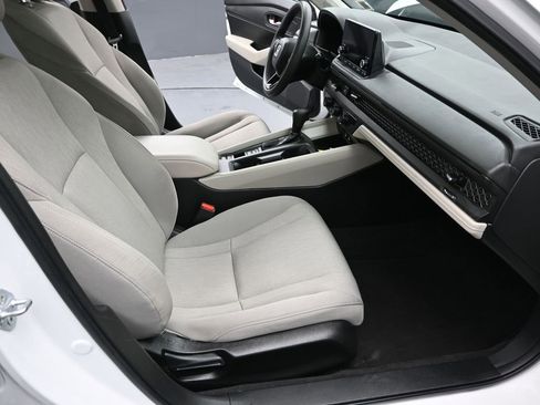 Used 2023 Honda Accord EX image 27
