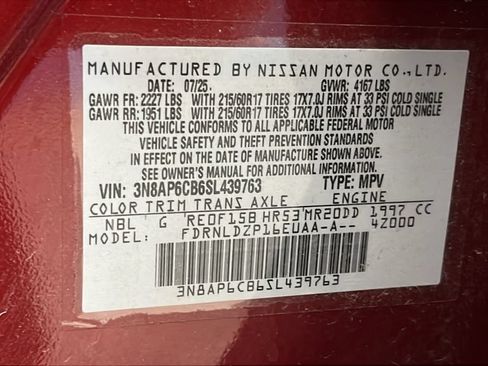 Certified 2025 Nissan Kicks SV w/ SV Premium Package AWD/4WD image 27