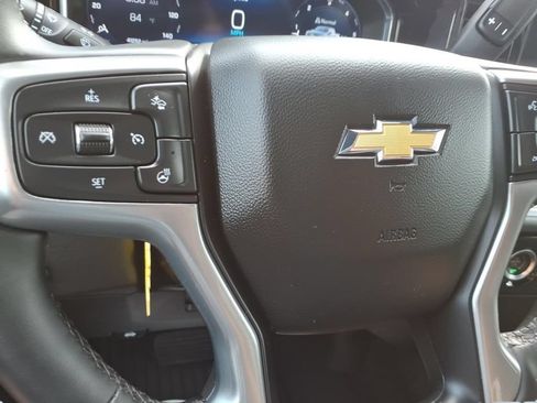 Used 2023 Chevrolet Silverado 1500 LT AWD/4WD image 19