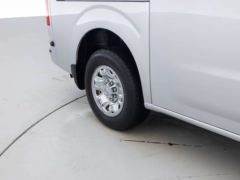 Used 2016 Nissan NV 3500 SL image 21