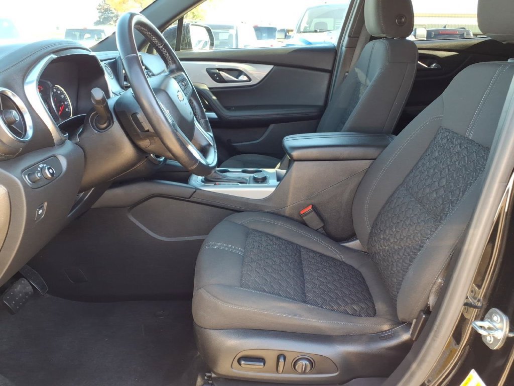 Used 2020 Chevrolet Blazer LT FWD image 12