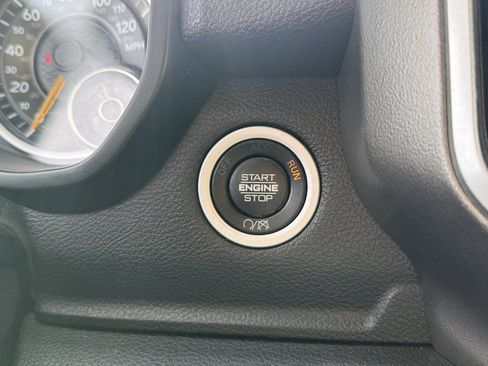 Used 2019 RAM 2500 Big Horn image 21