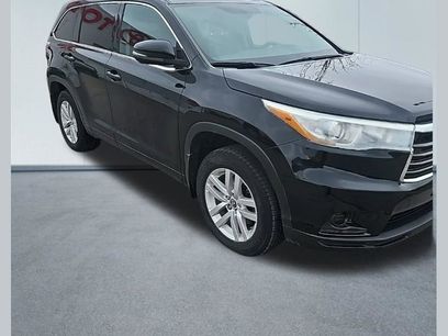 Used 2016 Toyota Highlander LE