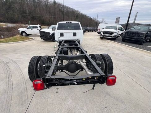 New 2026 RAM 5500 Tradesman image 4