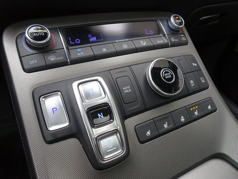 Used 2022 Hyundai Palisade Calligraphy FWD image 18