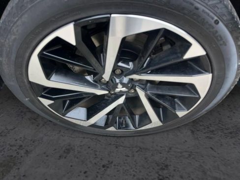 Used 2024 Mitsubishi Outlander SE Black Edition FWD image 38