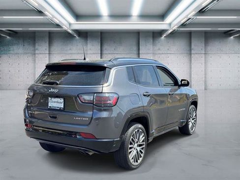 Used 2022 Jeep Compass Limited w/ Elite Group image 5