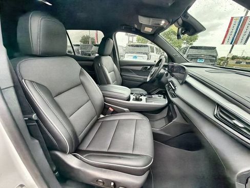 Certified 2026 Buick Enclave Preferred FWD image 27