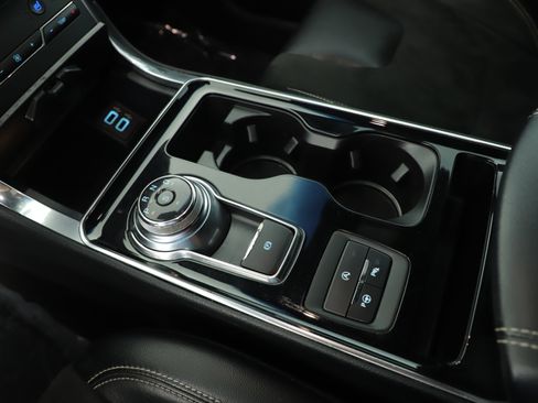 Used 2019 Ford Edge ST w/ Equipment Group 401A image 16