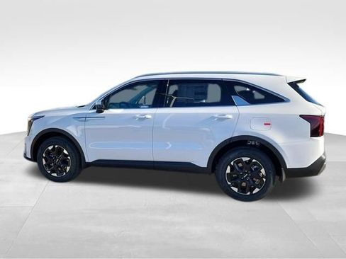 New 2026 Kia Sorento S image 8