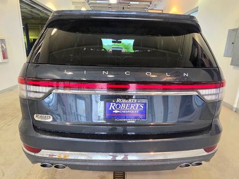 Used 2023 Lincoln Aviator Reserve w/ Equipment Group 201A AWD/4WD image 6