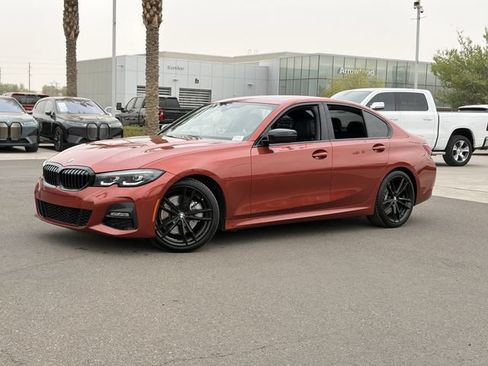 Used 2022 BMW 330i Sedan w/ M Sport Package RWD image 2