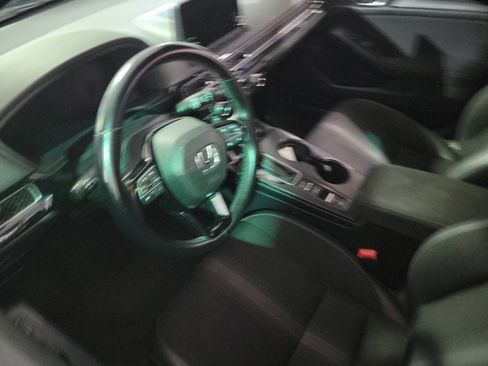 Used 2024 Honda Civic Sport image 3