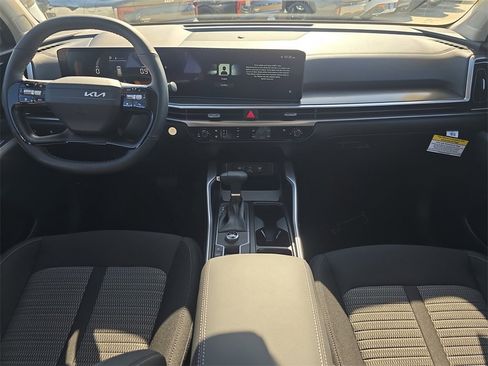 New 2026 Kia Sorento LX image 14
