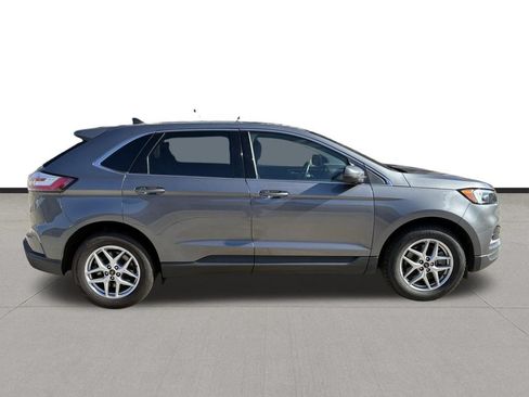 Used 2024 Ford Edge SEL AWD/4WD image 4