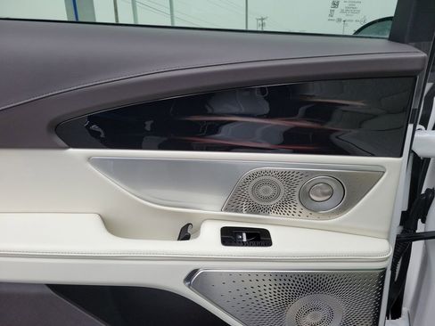 New 2026 Lincoln Nautilus Black Label image 14