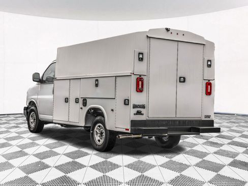 New 2025 Chevrolet Express 3500 w/ Power Convenience Package RWD image 16