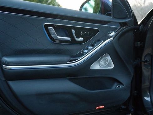 Used 2021 Mercedes-Benz S 580 4MATIC Sedan w/ AMG Line image 21