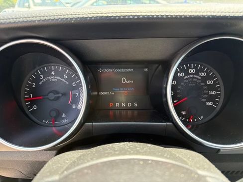 Used 2019 Ford Mustang Premium RWD image 9