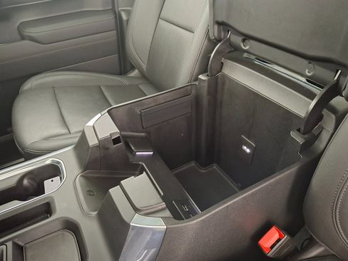 Used 2022 Chevrolet Silverado 1500 LTZ w/ LTZ Premium Package image 29