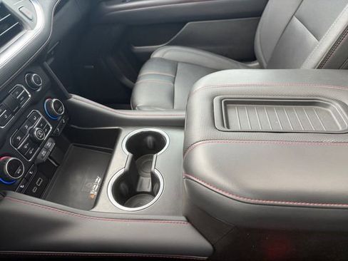 Used 2023 Chevrolet Suburban RST w/ Luxury Package image 25