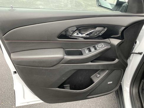 Used 2022 Chevrolet Traverse RS w/ LPO, Floor Liner Package image 28